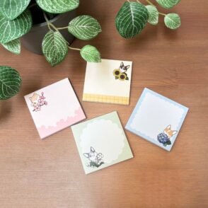 Adorable Dog Blooming Flowers Memo Pad